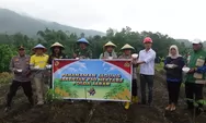 Polisi dan Forkopimcam Tanam Jagung Hibrida di Paseh Kaler Dukung Program Asta Cita Presiden