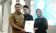 Bupati Dony Serahkan SK Kepala Puskesmas, Tekankan Amanah hingga Inovasi Layanan Kesehatan di Sumedang