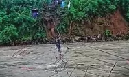 Pembangunan Jembatan di Bobos Surian Terus Berlanjut Disaat Aliran Sungai Deras, Pemdes Wanajaya Akan Siapkan Perahu Karet