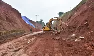 Akibat Longsor, Jalan Lingkar Utara Jatigede Ditutup Sementara