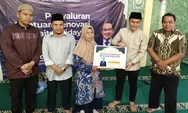 Anggota DPR RI Ujang Bey Salurkan Bantuan Renovasi MDTA dan Santunan Yatim di Desa Hariang