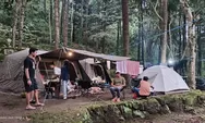 Pengunjung dari Jakarta Nikmati Libur Lebaran di Curug Ciputrawangi, Sumedang