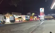 Kelangkaan BBM Solar, Antrian Kendaraan Mengular Sepanjang 2,4 Kilometer