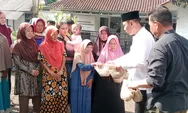 Polres Sumedang Sembelih 9 Sapi dan 15 Kambing Kurban, Daging yang Dibagikan Dibungkus Bongsang