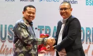 Bupati Sumedang Raih Penghargaan Tokoh Pelopor Digitalisasi Birokrasi