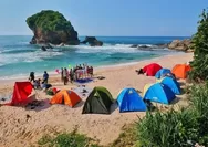 Ingin Liburan Camping di Pantai Saat Akhir Pekan, Simak Beberapa Tips yang Aman dan Menyenangkan