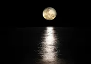 14 Arti Mimpi Melihat Bulan Menurut Primbon Jawa dan Doa Saat Terjadi Gerhana Bulan
