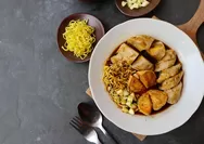 5 Tempat Pempek Enak dan Terjangkau di Bandung, Rasanya Nggak Kalah dari Asal Palembang