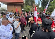 Geruduk DPRD Kudus, Warga Soroti Besaran Tunjangan Wakil Rakyat Ditengah Kebijakan Efisiensi Anggaran