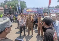 Massa Geruduk Pendapa, Bupati Kudus Respons Tuntutan Program MBG Dihentikan