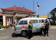 Mudahkan Warga Akses Layanan Kesehatan, RSU Kumala Siwi Serahkan Hibah Ambulans ke Desa Banget