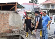 Pj Wako Padang Panjang Pimpin Goro Pembersihan Puing Kebakaran di Gumala