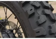 Tips Menjaga Tekanan Ban Motor Agar Stabil dan Tidak Cepat Mengalami Keausan Pada Permukaan