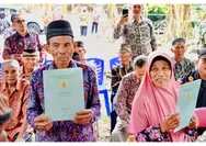 Setelah Penantian Lama, Akhirnya Mbah Tupon Rebut Kembali Hak Tanahnya