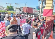 Kecewa Kinerja Aparat Kepolisian, Warga Gelar Aksi Unjuk Rasa Desak Pencopotan Kapolres Pelabuhan Belawan