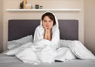 Bikin Mood di Pagi Hari Rusak, Ini 6 Penyebab Wajah Anda Terlihat Bengkak Saat Bangun Tidur