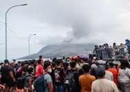 BNPB: Pemerintah Perpanjang Tanggap Darurat Erupsi Gunung Ruang Hingga 14 Mei