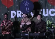 Pertunjukan Drew Tucker and the New Standard Band Meriahkan Peringatan 75 Tahun Hubungan Diplomatik AS-Indonesia