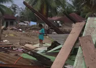 Bikin Haru, Bocah Korban Banjir Minta Baju Sambil Ucapkan Alhamdulillah dan Makasih Banyak