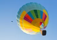 Menerbangkan Balon Udara Saat Lebaran Bisa Kena Sanksi?