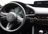 Deretan Fitur Canggih di Mobil Modern: Dari Sistem Keselamatan, ADAS hingga Teknologi Kenyamanan yang Jadi Standar Baru