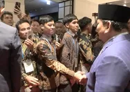 Seperti Disapa Ayah Sendiri, PMI Terharu Bertemu Prabowo saat Kunjungan ke Korea Selatan di Tengah Agenda KTT APEC 2025