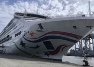 Tampung 2500 Penumpang, Kapal Pesiar Star Voyager Bersandar di Pelabuhan Tanjung Priok