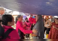 Ketum Bhayangkari Beri Bantuan di Pengungsian Aceh Tamiang, Hibur dan Kuatkan Korban