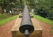 Benteng Fort De Kock Jejak Sejarah Era Perang Padri Di Bukit Tinggi 