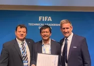 Indra Sjafri Lulus dari Program Bergengsi FIFA Technical Leadership Diploma