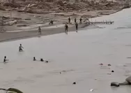 Insiden Maut di Peusangan Selatan: Boat Pengangkut Barang Terbalik, 1 Orang Masih Dalam Pencarian