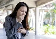 6 Cara Redakan Batuk Kering, Kiat Simpel yang Sering Terlupakan