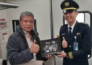 Peringati Hari Pelanggan Nasional, KAI Daop 1 Jakarta Sapa Pelanggan