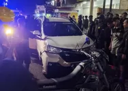 Xenia Tabrak Motor Polisi: Akibat 4 Orang Dalam Mobil Mesum dan Panik