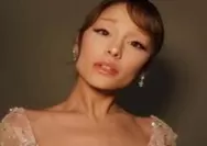 Terjemahan Lirik Lagu Stay, Ariana Grande, Kecintaan Banget sama Doi!