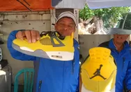Pria ini temukan sepatu branded Air Jordan warna menyala di pasar Jaktim: Kaget, harganya lebih mahal dari Louis Vuitton