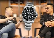 Pria ini dibuat kaget dengan jam tangan Rolex  harga Rp100 ribuan yang bisa begini: Ini tipenya
