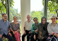 Titiek Soeharto bagikan momen kebersamaan di acara keluarga, netizen kecam keberadaan sosok ini: Sangat bangga...