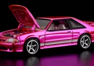 Kece Badai! Hot Wheels Mustang Cobra R 1993 Berwarna Pink, Mau?