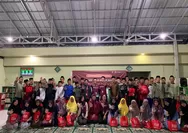 Rayakan Ramadan, Penerima Beasiswa CIMB Niaga Rangkul Pesantren di Tangerang Selatan dalam acara Goes to Orphanage