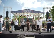 Buka Festival Olahraga dan Seni SMA/SMK se-Kalteng, Gubernur Tekankan Pentingnya Prestasi dan Digitalisasi