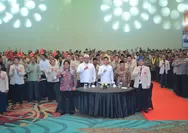 Gibran dan Abdul Mu’ti Percepat Digitalisasi Sekolah Papua, Pembelajaran Interaktif Mulai Menjangkau Daerah 3T