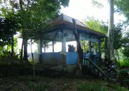 Ki Ageng Kedu menerima sabuk cindhe atas perintah Sunan Kudus