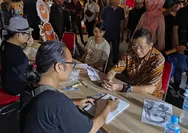 Kartunis Pakarti Sosialisasikan Museum Kartun Indonesia di Kresem Artstreet #8 Semarang