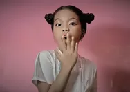  Aisha Kamila rilis album 'Sosobatan' untuk memperkenalkan lagu-lagu berbahasa Sunda