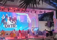 DXTR Band tampil profesional di JCM seperti menyanyikan lagu milik Sheila on 7, Kahitna, Shaggydog, Gombloh hingga Tipe-X