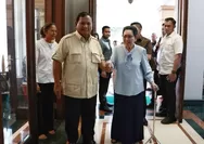 Usai Ziarah Makam Orangtua, Prabowo Kunjungi Rumah Almarhum Jenderal Wismoyo Arismunandar