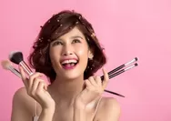 Cewek bakal Betah disini! Rekomendasi Tempat Belanja Makeup Terlengkap dan Panduannya