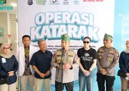 Kolaborasi Kemanusiaan Lintas Sektoral, Polda Riau Bantu 310 Warga ikut Operasi Katarak Gratis