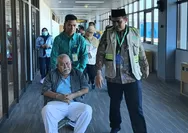 Telat Pulang karena Sakit, Dua Jemaah Haji Asal Sumbar Disambut Haru di Bandara